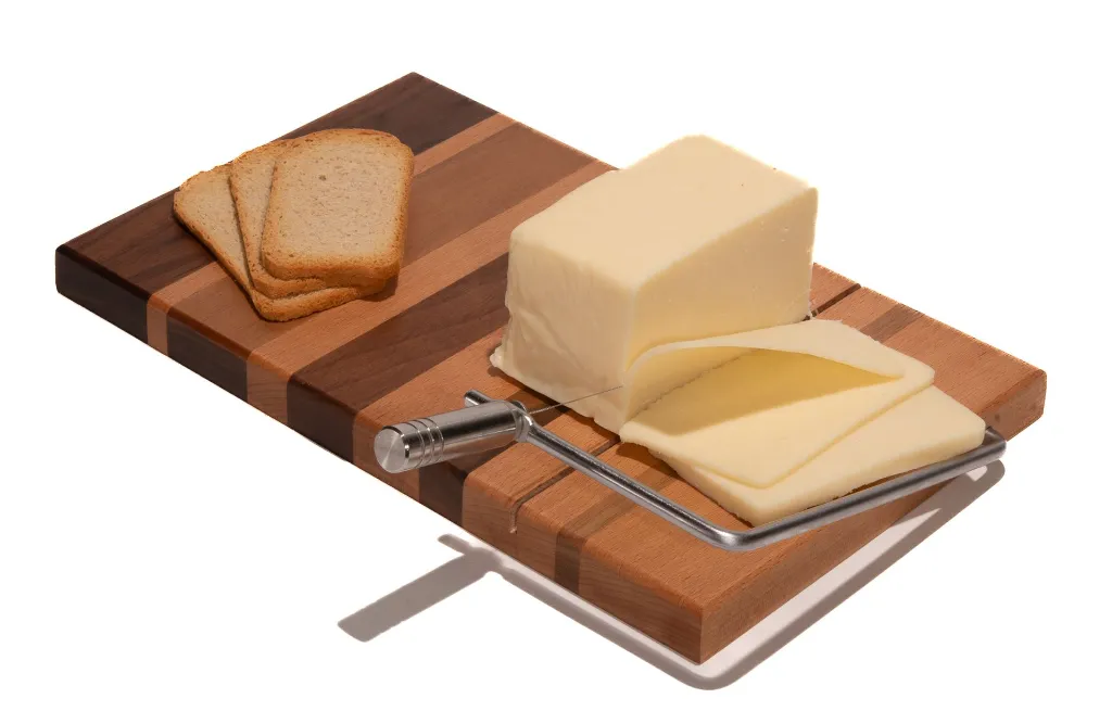 tabla-para-presentar-y-cortar-quesos-by-cieslik_BOA002-064.webp
