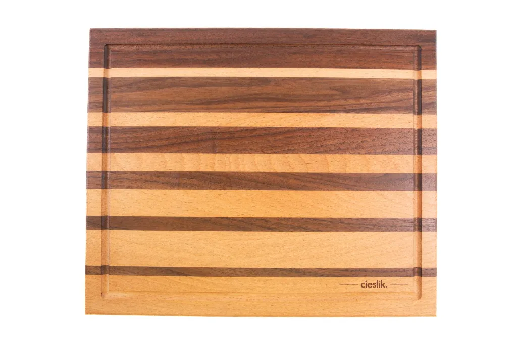 Tabla-para-cortar-en-nogal-y-haya-alemana-by-cieslik_BOA001-096.webp