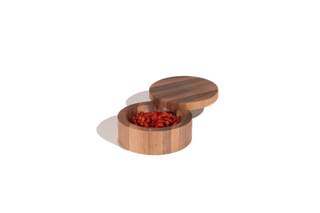 especiero-para-pimienta-o-chile-en-nogal-solido-con-tapa-magnetica-by-cieslik_BOW002-035.webp