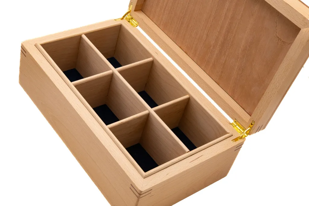 caja-de-maderas-solidas-de-haya-y-cedro-grande-con-o-sin-divisiones-by-cieslik_BOX010-116.webp