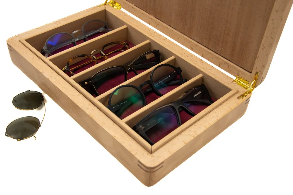 caja-de-maderas-solidas-de-haya-y-cedro-chica-con-o-sin-divisiones-by-cieslik_BOX004-108.webp