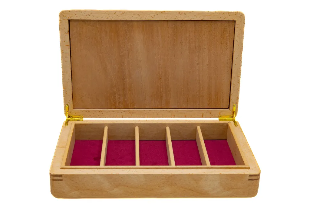caja-de-maderas-solidas-de-haya-y-cedro-chica-con-o-sin-divisiones-by-cieslik_BOX004-122.webp
