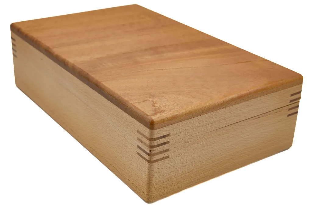 caja-de-maderas-solidas-de-haya-y-cedro-grande-con-o-sin-divisiones-by-cieslik_BOX007-BOX010-110.webp