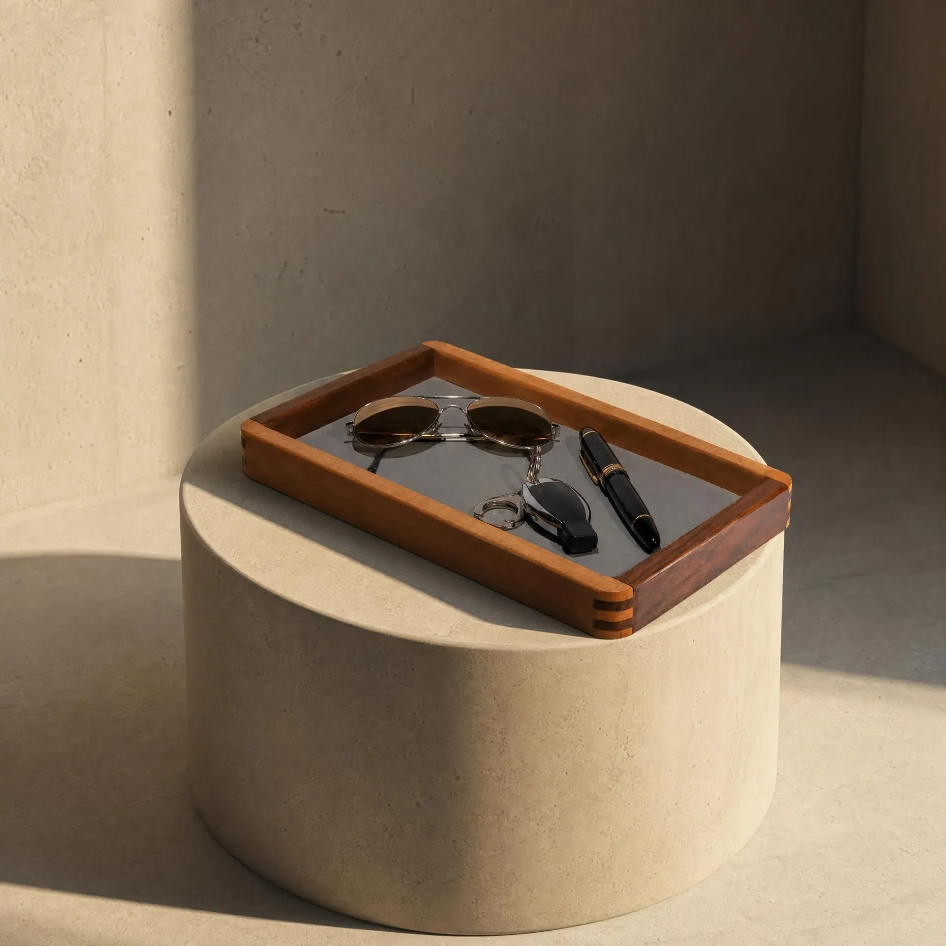Personal valet tray C