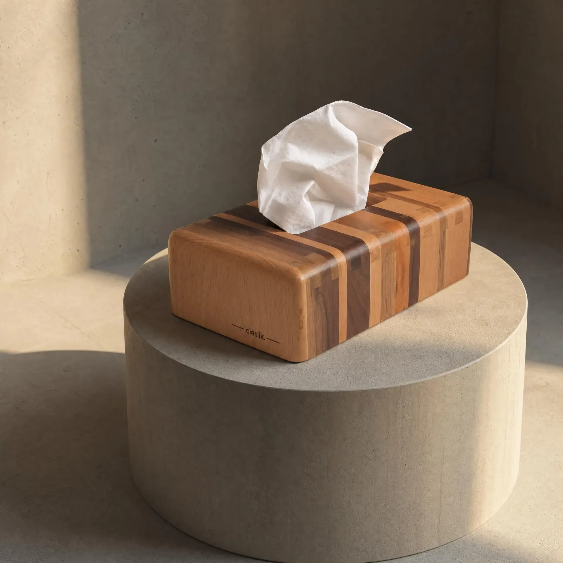 Disposable tissue box