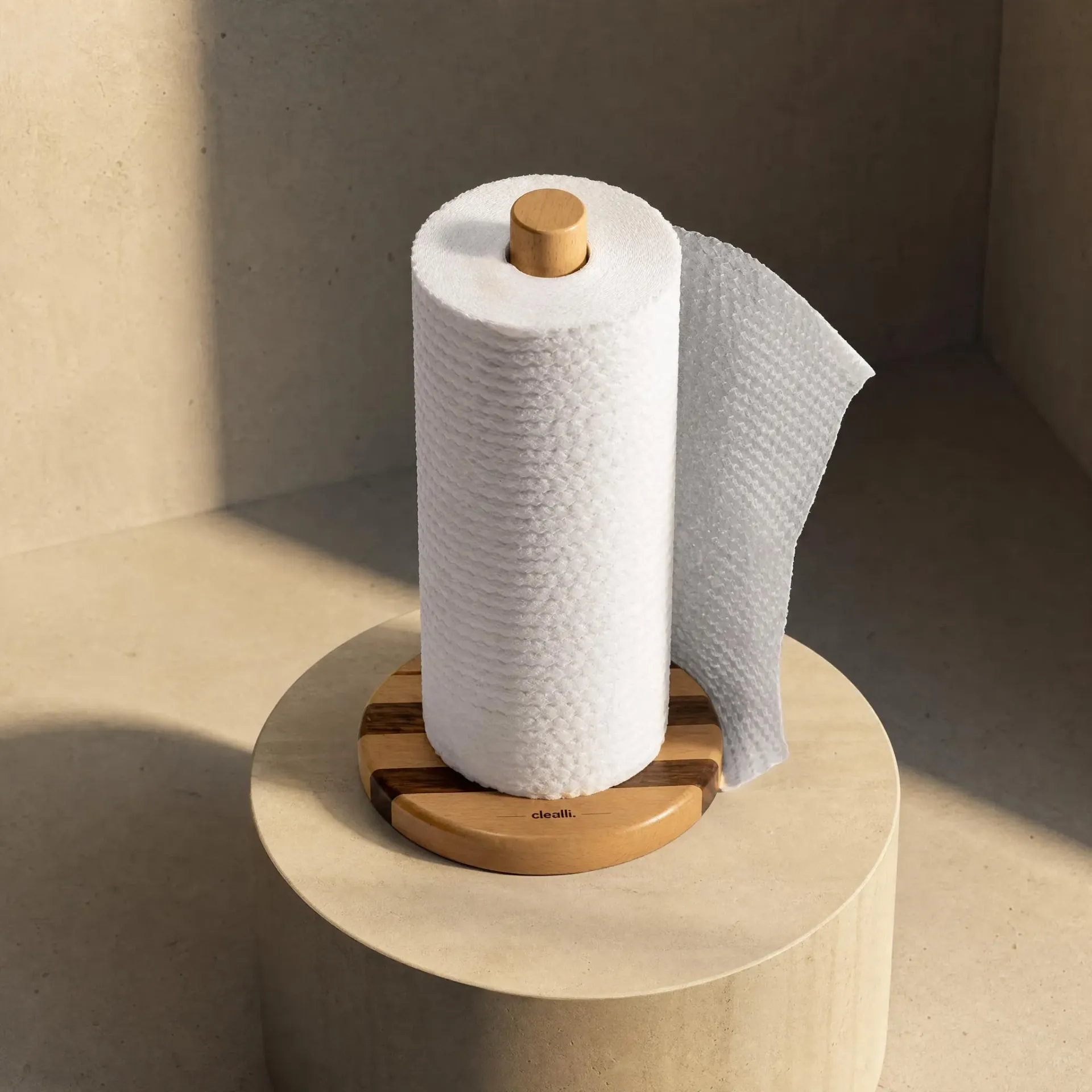 [DIS003] Kitchen roll holder